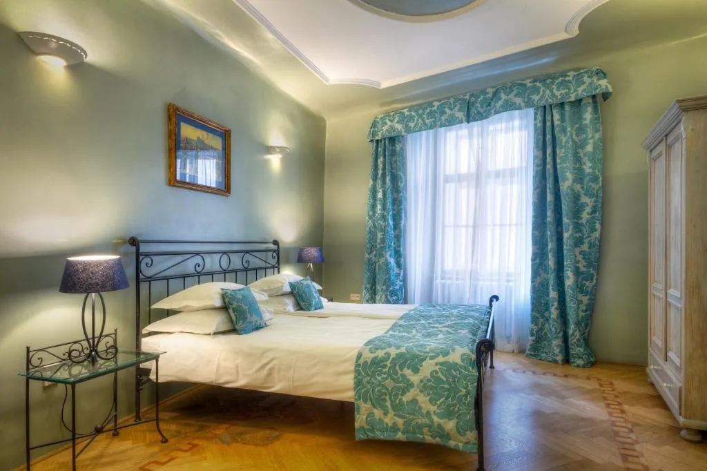 Room, Black Star Suites, Prague