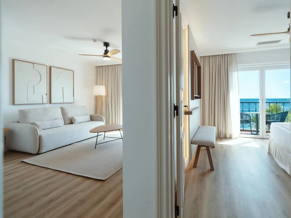 FAMILY ROOM OCEAN FRONT Room, Hyatt Ziva Madeira, Madeira