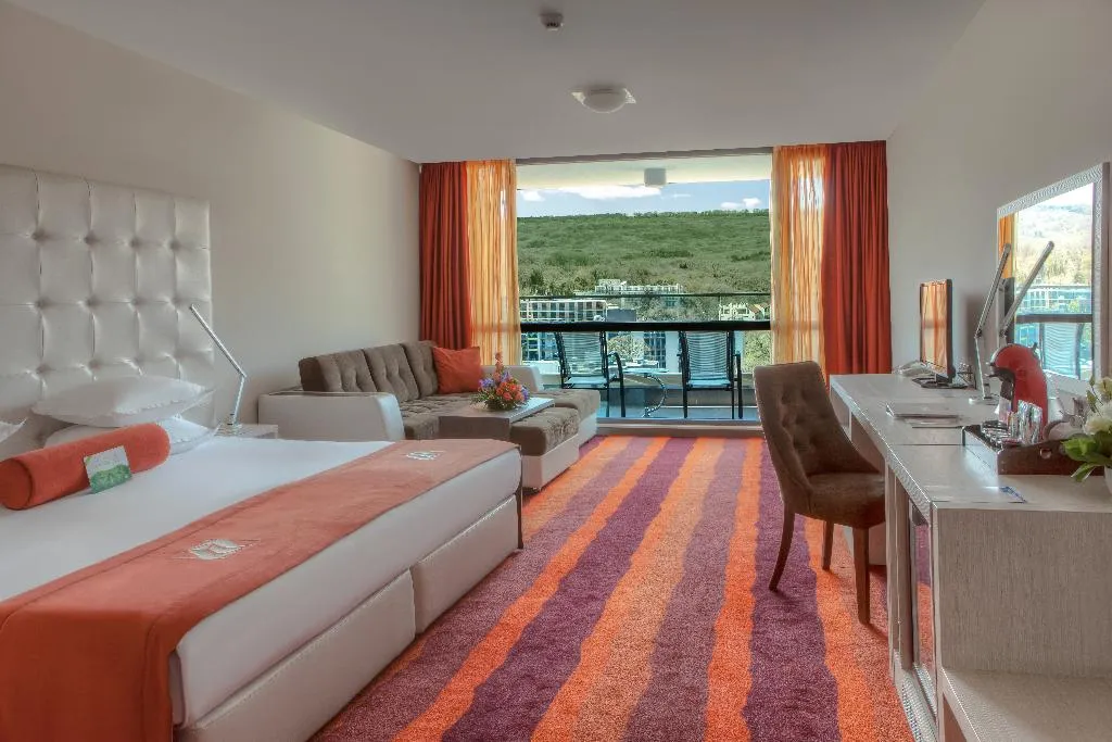 DOUBLE SUPERIOR PARK VIEW Room, International Hotel Casino & Tower Suites, Varna