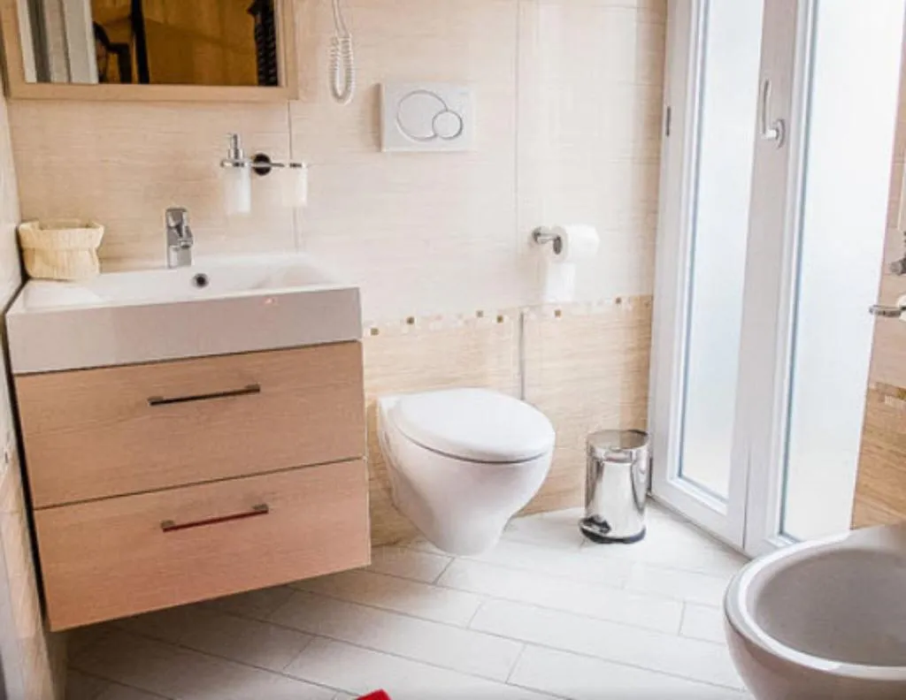Room, Suites Roma Tiburtina, Rome