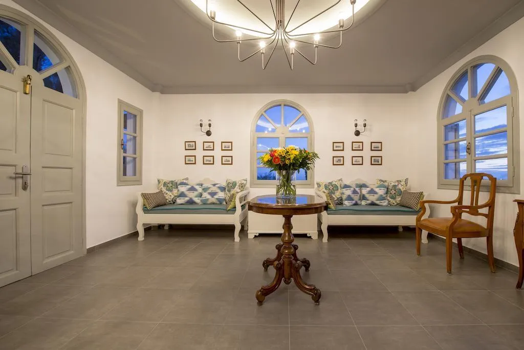 Lobby, Caldera's Dolphin, Santorini