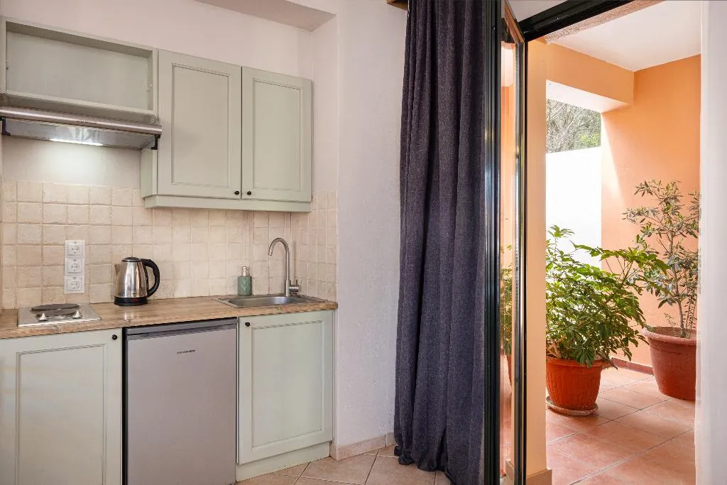 SUITE OCEAN VIEW ONE BEDROOM Room, Nisea Hotel Samos, Samos