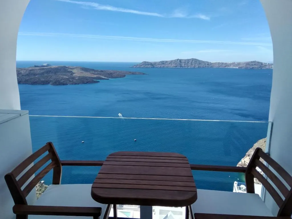 Room, Iriana Suites, Santorini