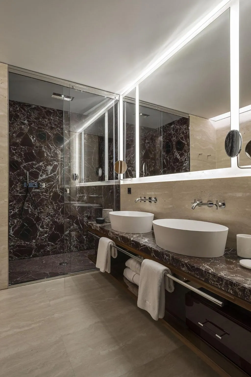 SUITE DELUXE KING BED Room, Fendi Private Suites, Rome
