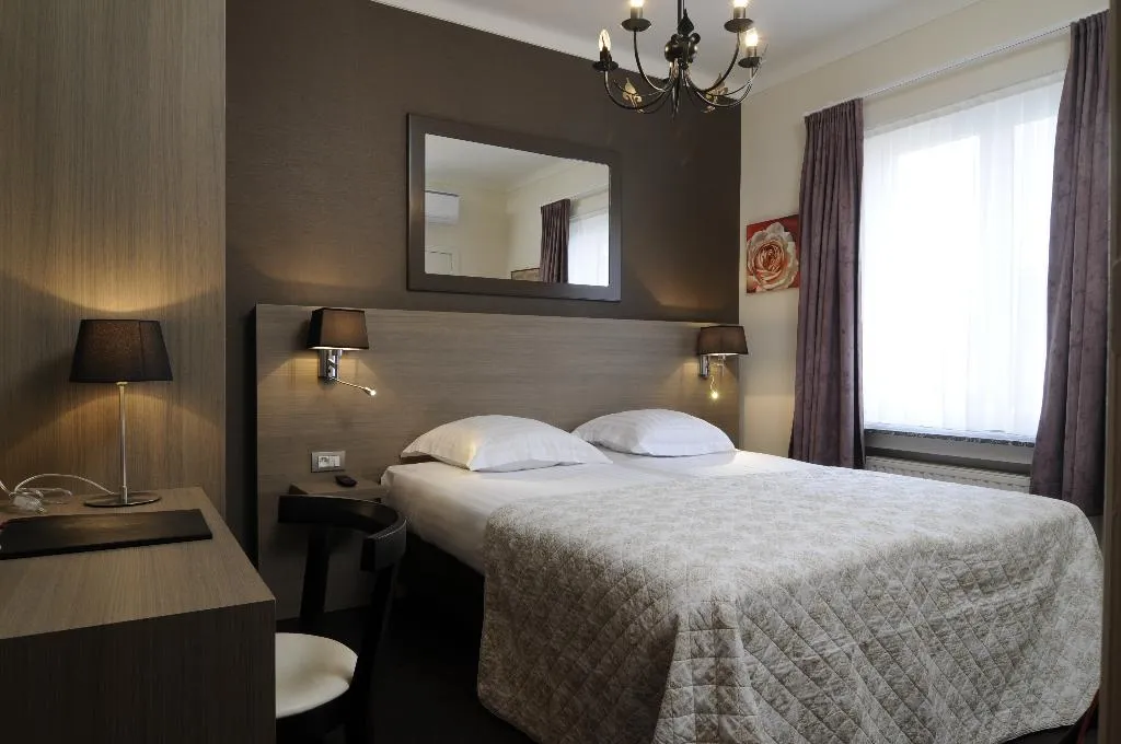 Double or Twin STANDARD Room, Albert 1, Brussels