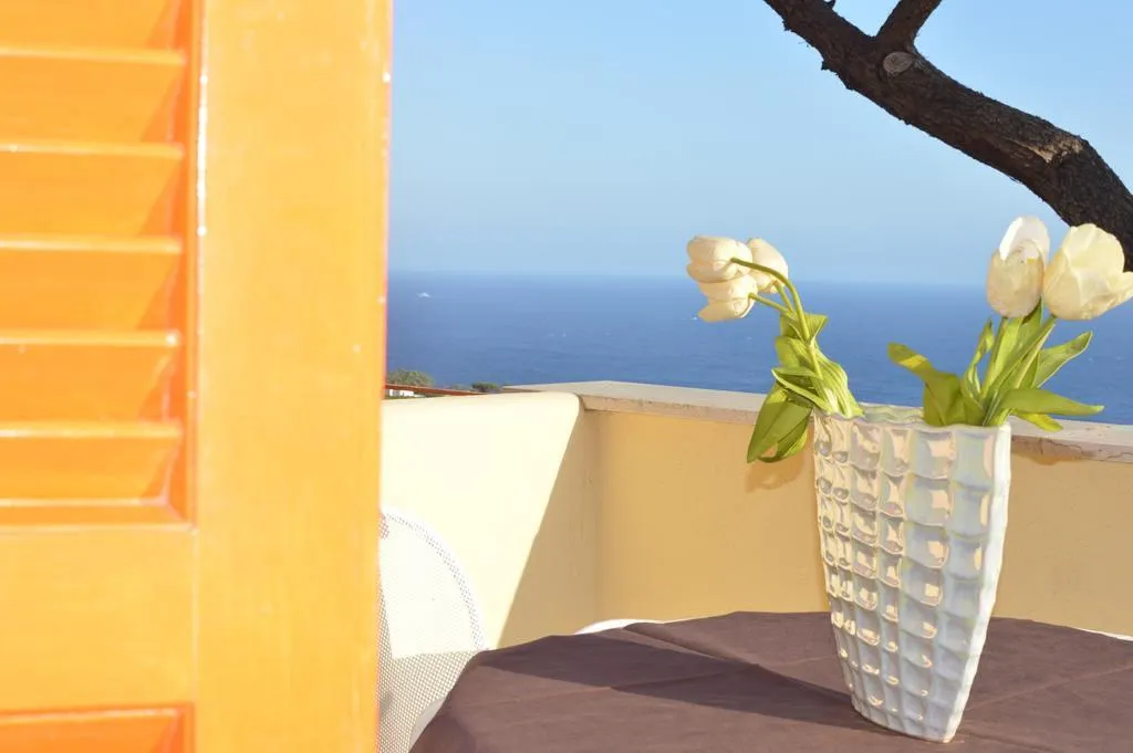TRIPLE SUPERIOR SEA VIEW Room, Hotel Polito, Naples
