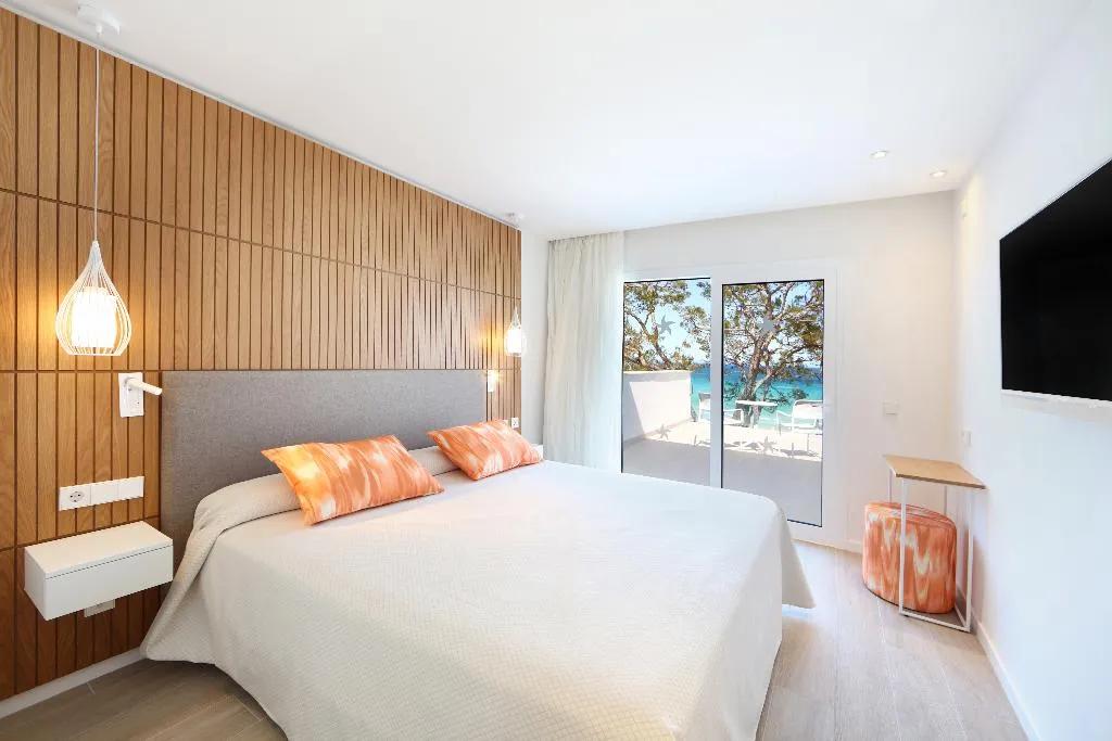 Double or Twin SEA VIEW Room, Iberostar Waves Playa de Muro, Majorca