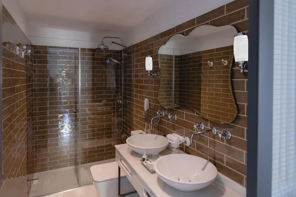 DOUBLE GRAND Room, Gravina 51, Seville