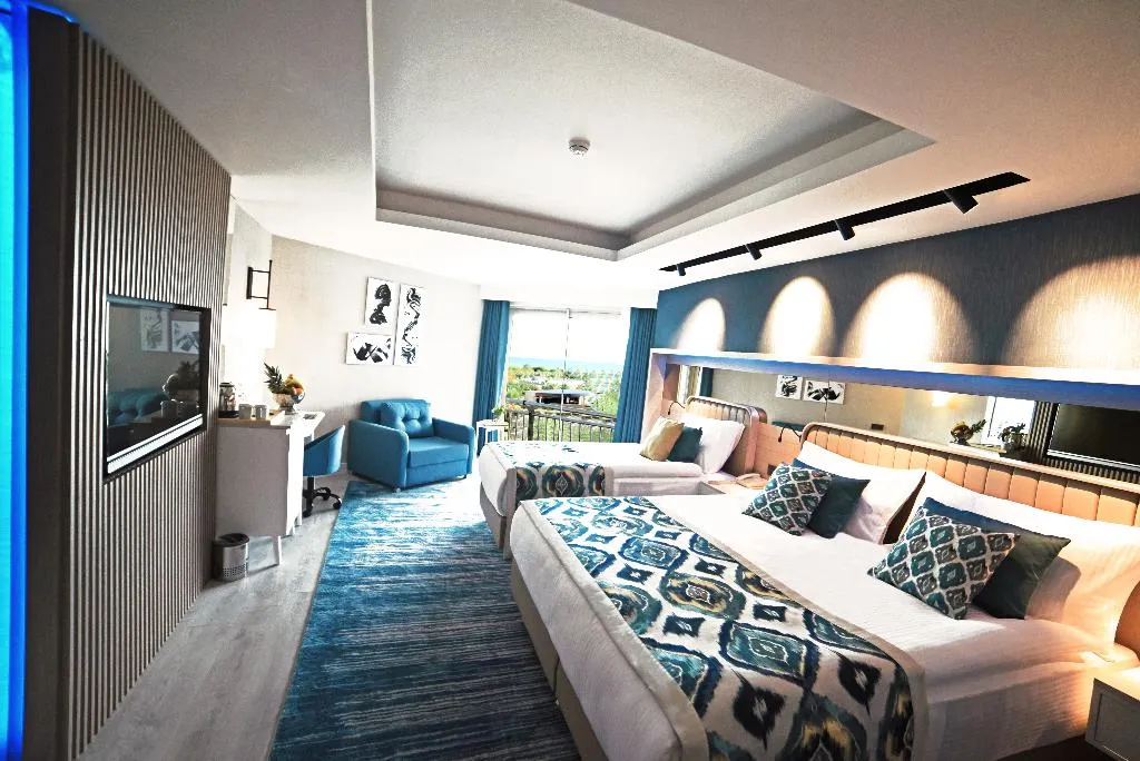 Room, Royal Wings Hotel, Antalya