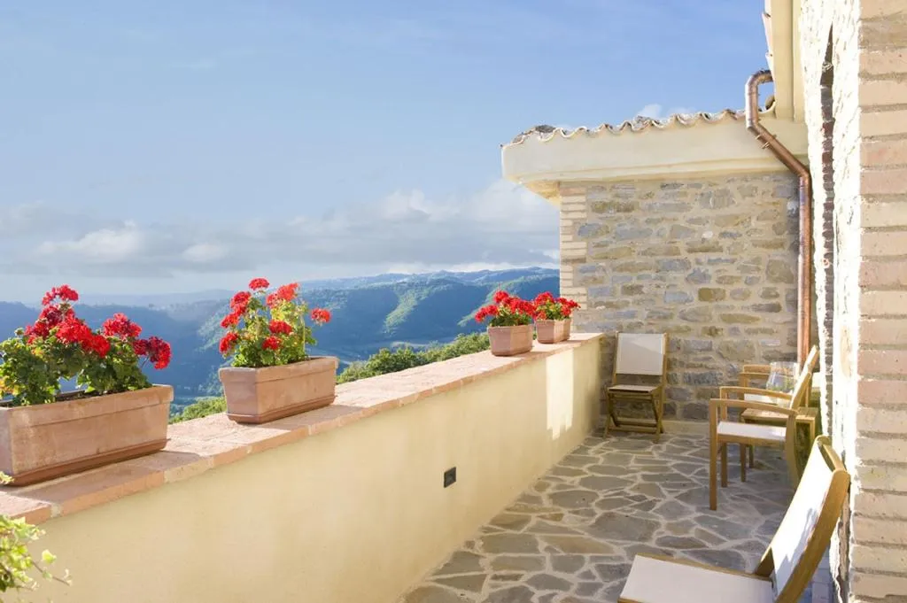 Room, Nikis Resort, Umbria