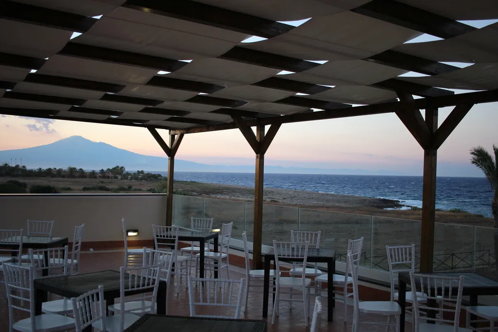 Terrace, Hotel Residence Capo Campolato, Catania