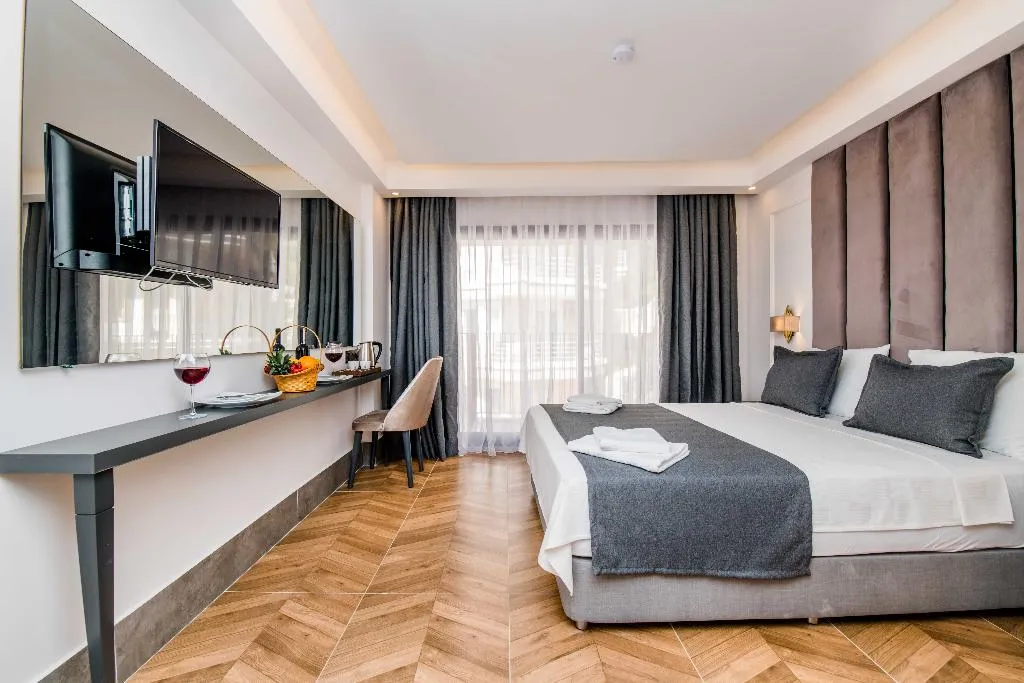 TRIPLE LAND VIEW Room, Fly Inn Hotel, Dalaman