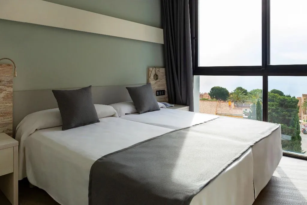 JUNIOR SUITE STANDARD Room, Medplaya Bali, Costa Del Sol
