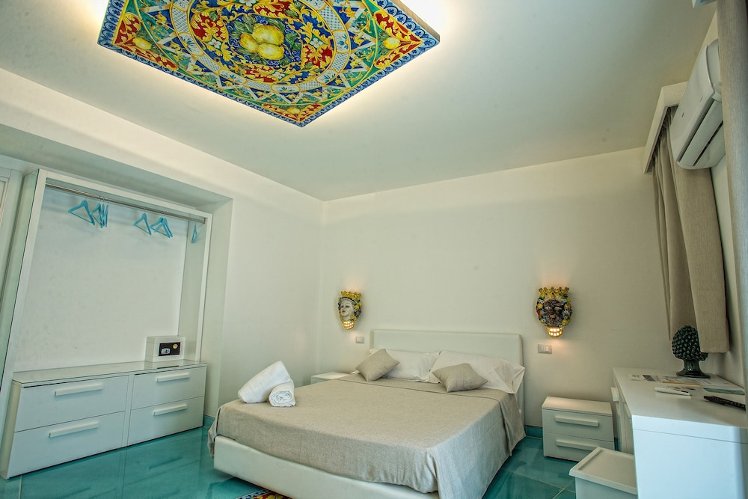 Tra le braccia di Morfeo, Palermo