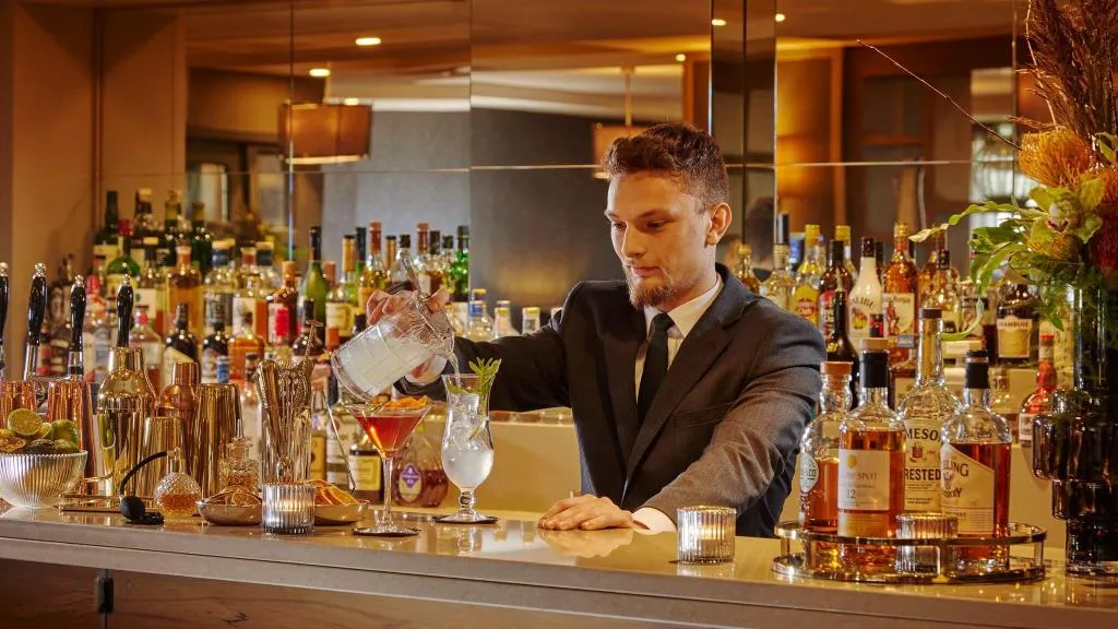Bar, Mespil, Dublin