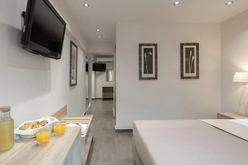 FAMILY ROOM KING BED TWO BEDROOMS Room, Piraeus City Hotel, Athens