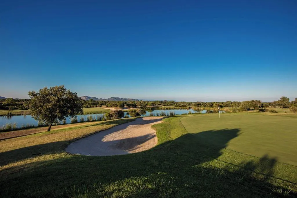 Sports and Entertainment, Is Molas Resort, Cagliari