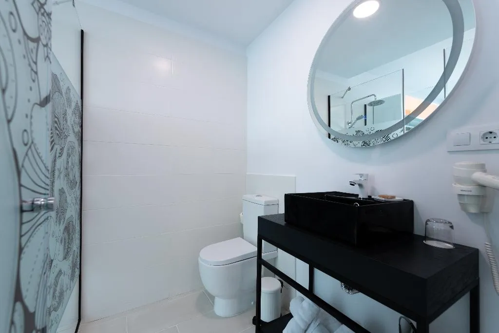 Double or Twin SEA VIEW Room, Pierre & Vacances Puerto de la Luz, Gran Canaria