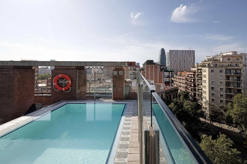 Pool, Catalonia Albeniz, Barcelona
