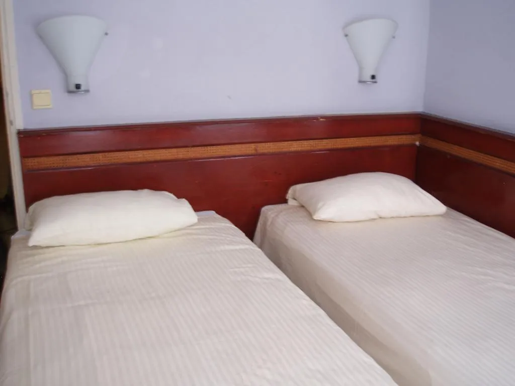 Room, Manofa, Amsterdam