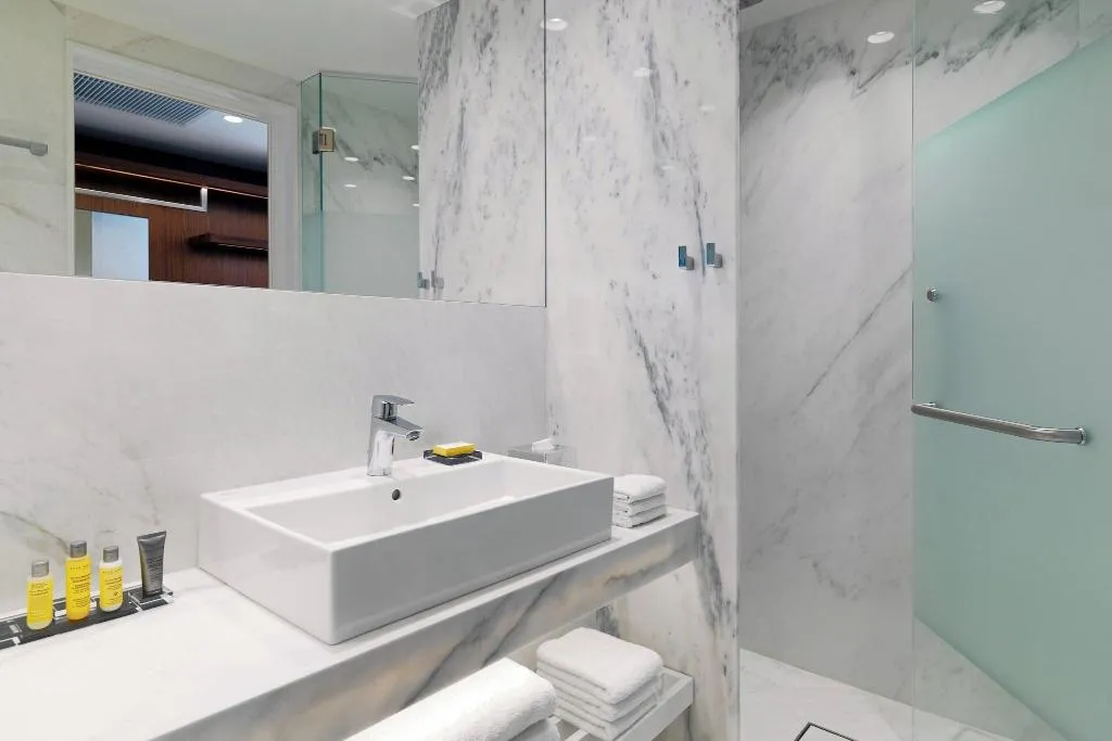 TWIN SUPERIOR WITH VIEWS Room, Athens Marriott Hotel, Athens