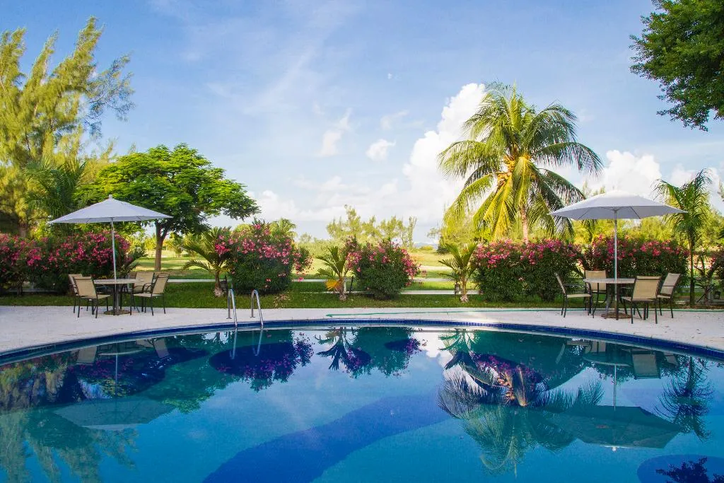 Pool, Las Gaviotas Hotel and Suites, Cancun Area