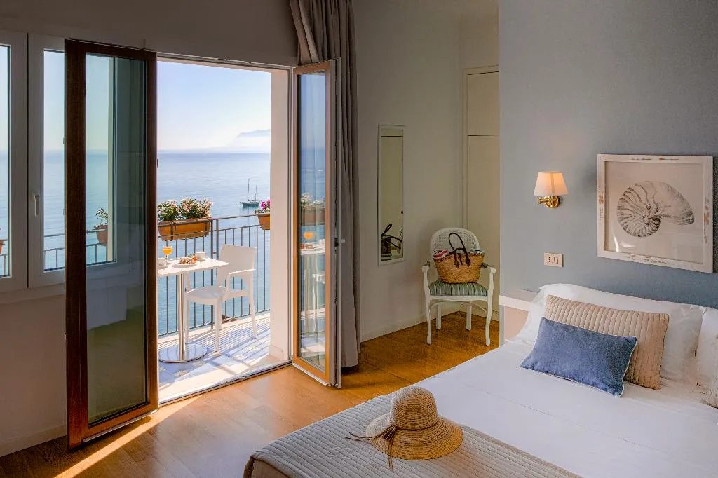 DOUBLE SINGLE USE SUPERIOR SEA VIEW Room, Punta Nord-Est, Palermo