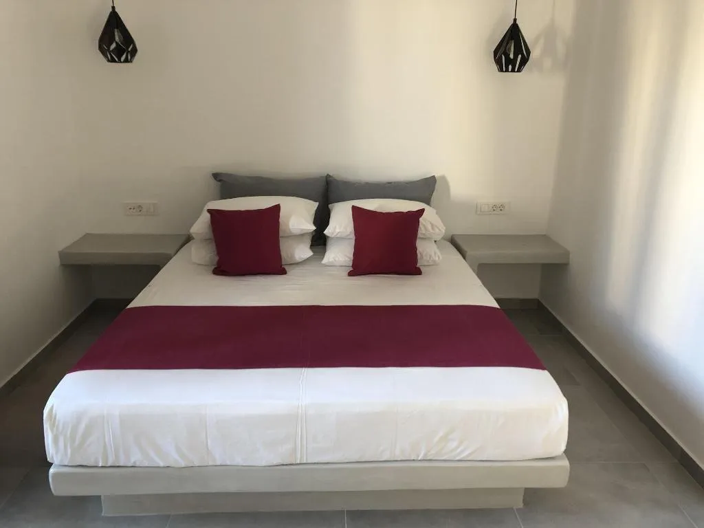 Room, Dragonfly Villas, Santorini