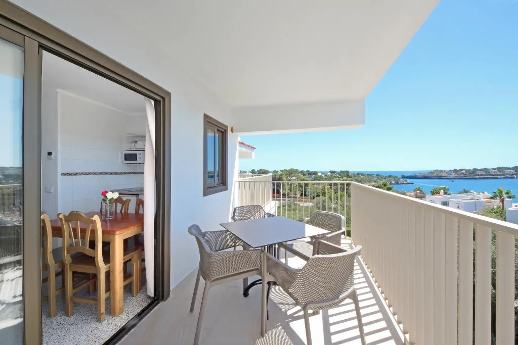APARTMENT SEA VIEW Room, Niu d'Aus, Majorca
