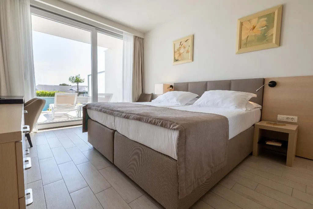 APARTMENT DELUXE SEA VIEW Room, Romana Beach Apartments, Split