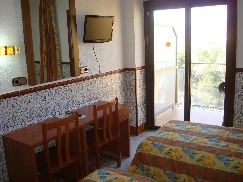 DOUBLE POOL VIEW Room, Univers, Costa Brava