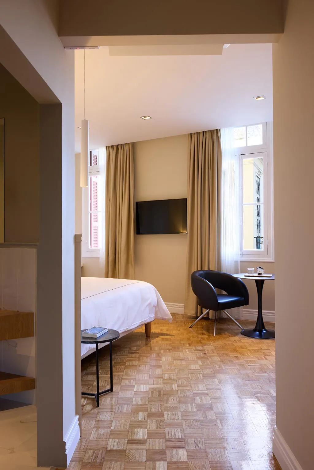 SUITE DELUXE CITY VIEW Room, Vrachos Athens Suites, Athens