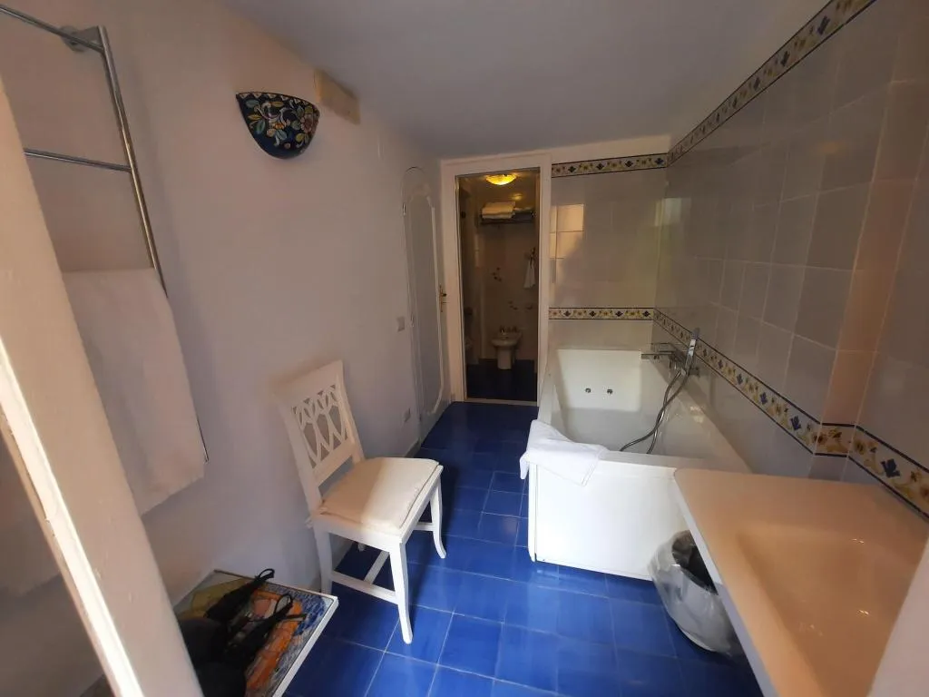 Room, Villa La Tartana, Naples