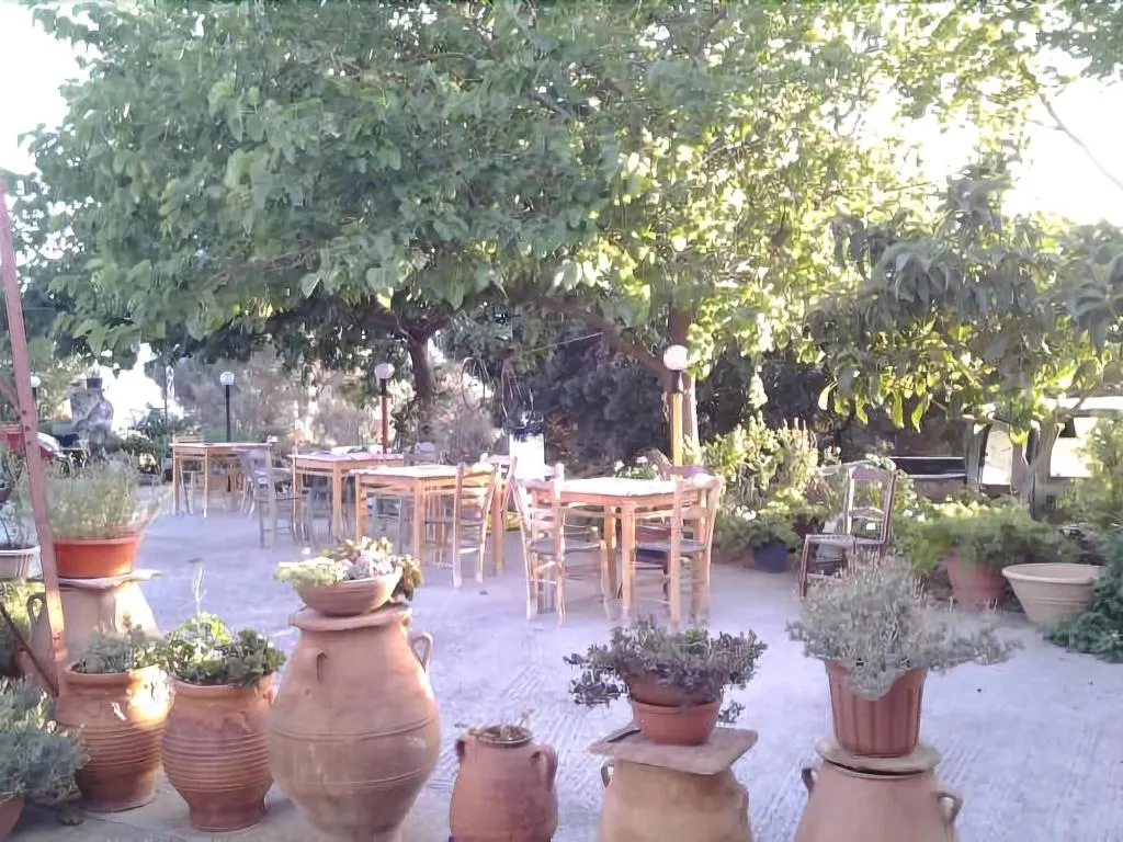 Restaurant, Windy Place, Crete