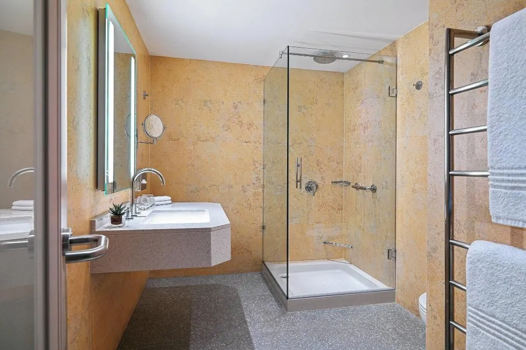 SUITE EXECUTIVE Room, Marriott Malta Hotel & Spa, Malta