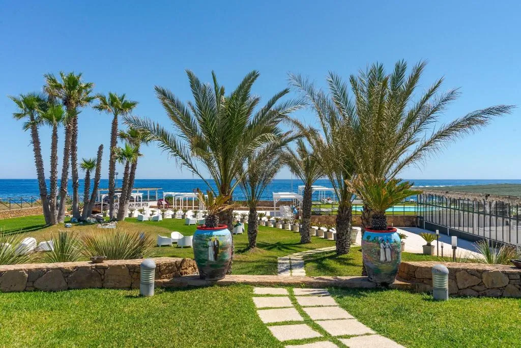 Terrace, Hotel Residence Capo Campolato, Catania