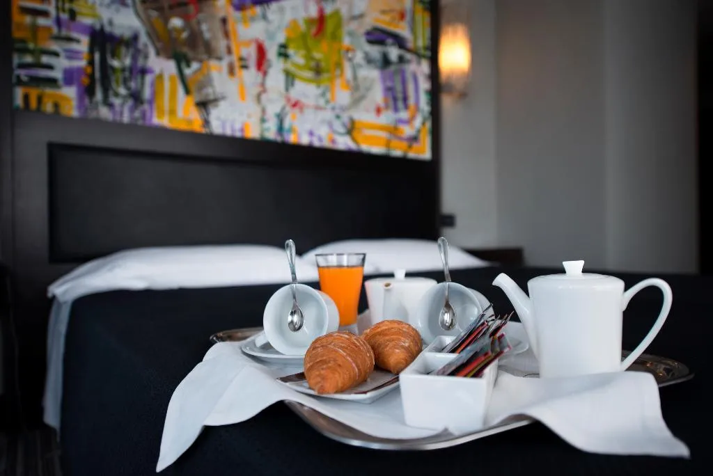 Double or Twin STANDARD Room, Twenty One Hotel, Rome