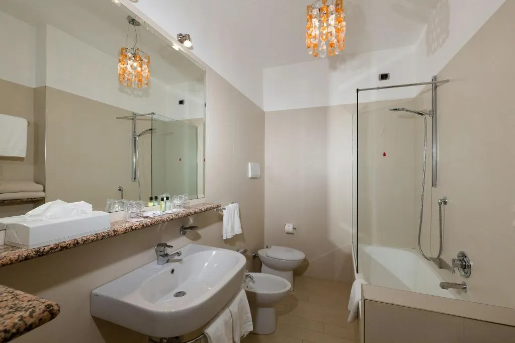 Room, Hotel Continental Wellness & Spa, Milan
