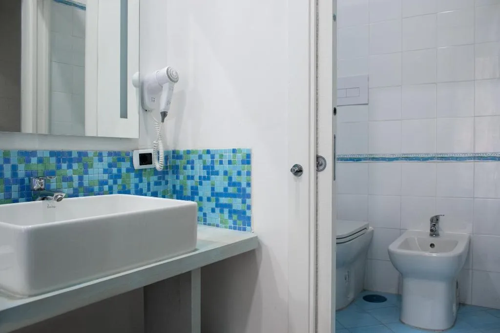 Room, Pomodoro B&B, Naples