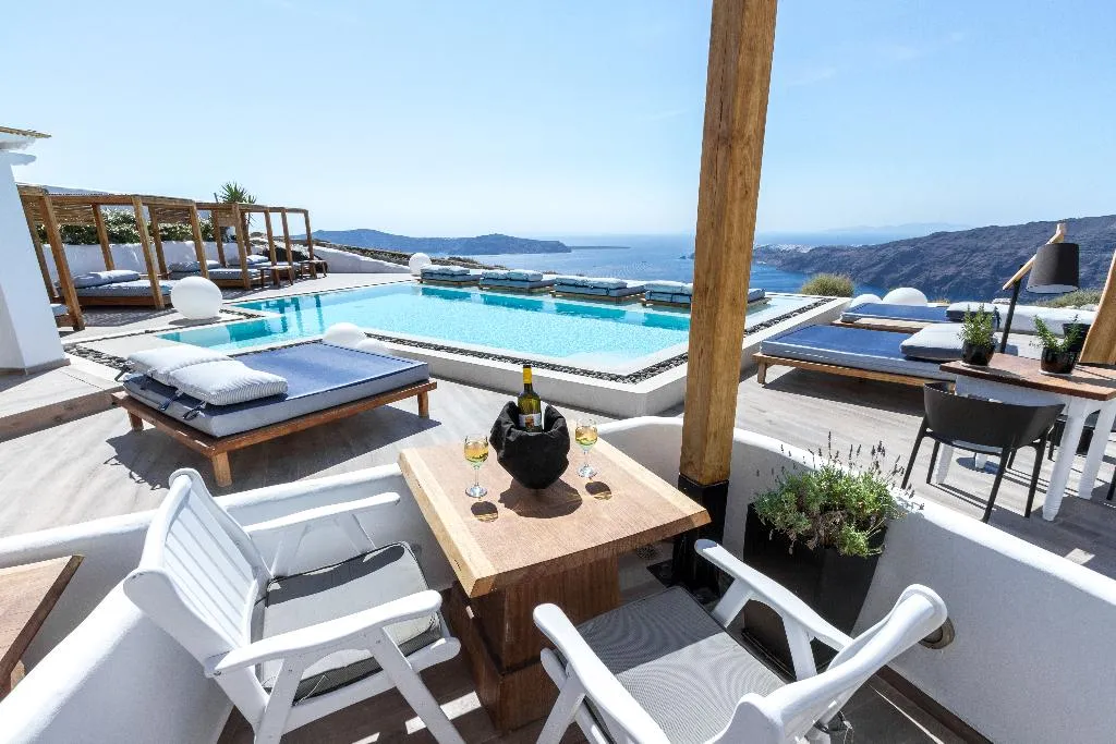 SUITE WITH PRIVATE POOL Room, Amaze Suites, Santorini