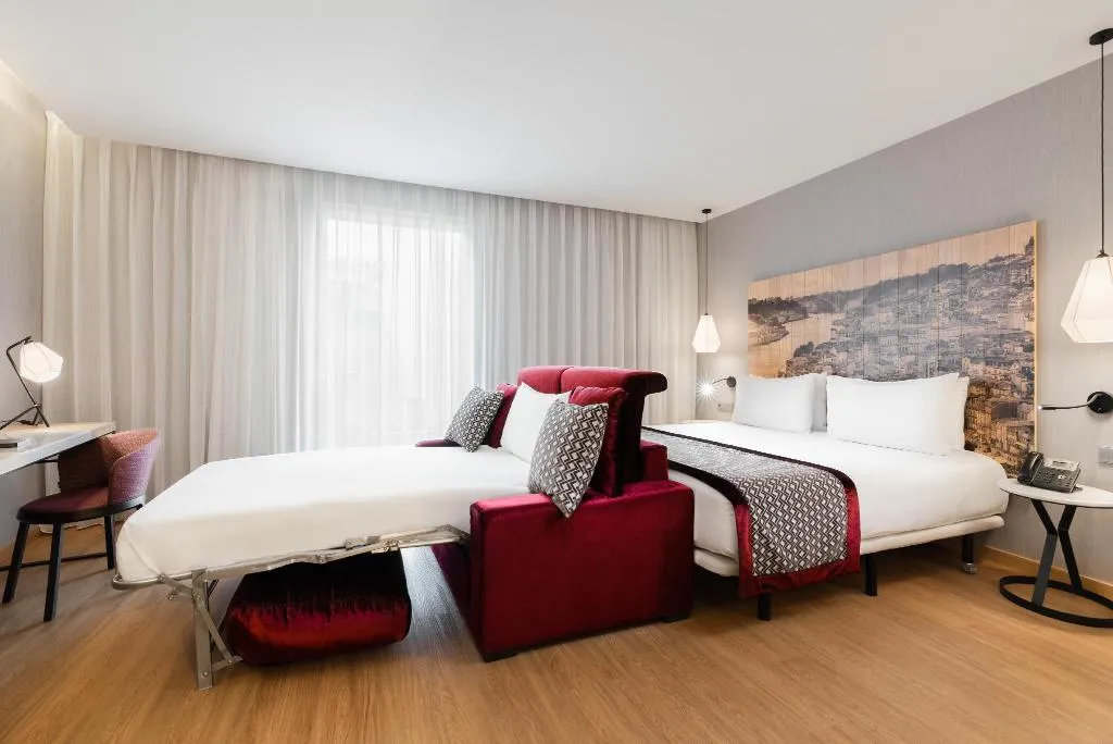 JUNIOR SUITE STANDARD Room, Eurostars Porto Centro, Porto