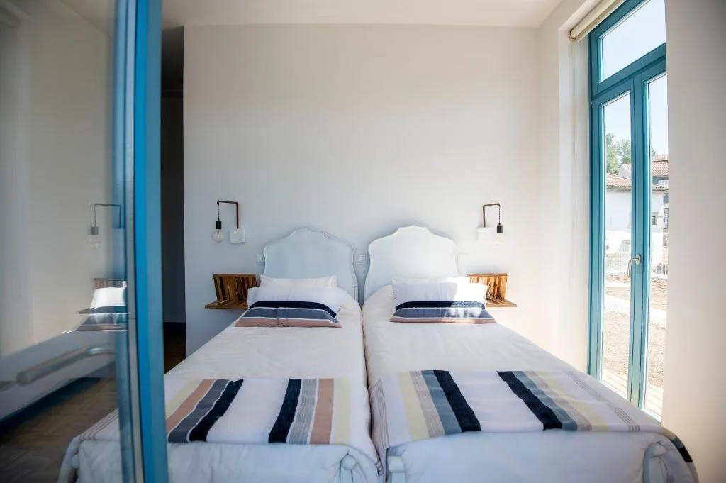 TWIN SUPERIOR RIVER VIEW Room, Hostel des Arts, Porto