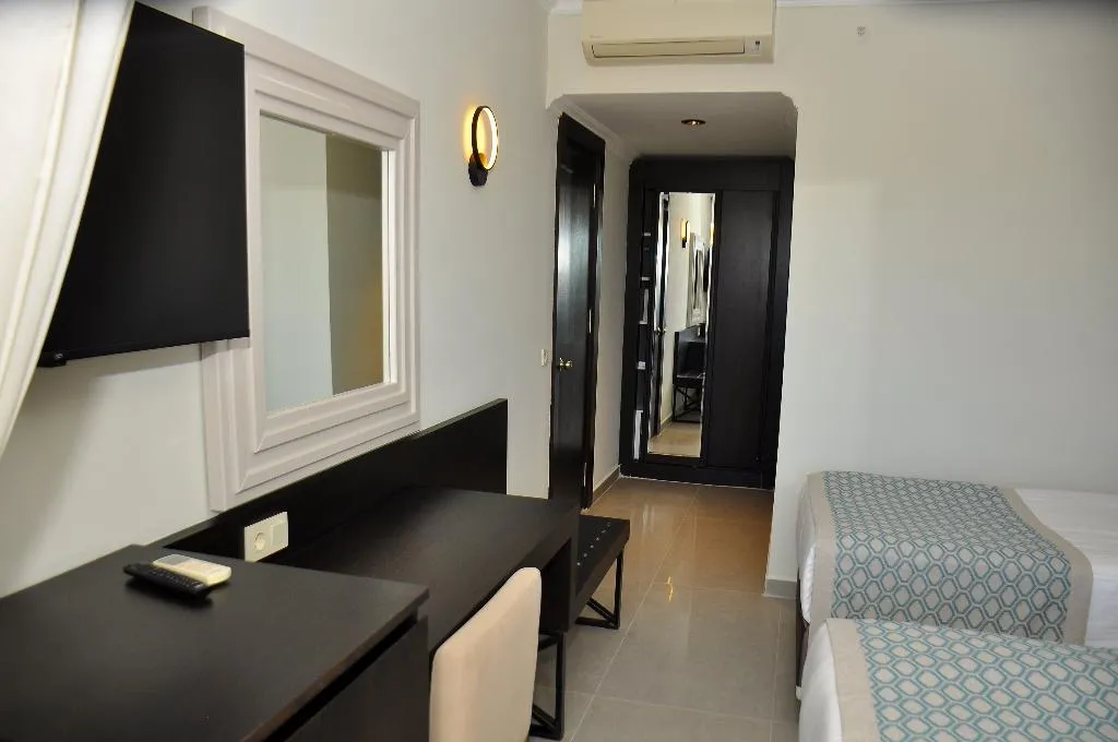 DOUBLE POOL VIEW Room, Lrs Lake&River Side Hotel & Spa, Antalya