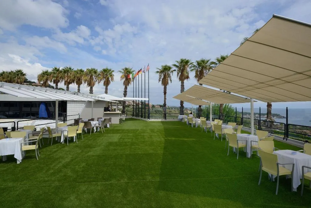 Terrace, President Park, Catania