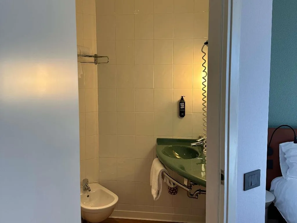 TWIN STANDARD Room, Ibis Roma Fiera, Rome