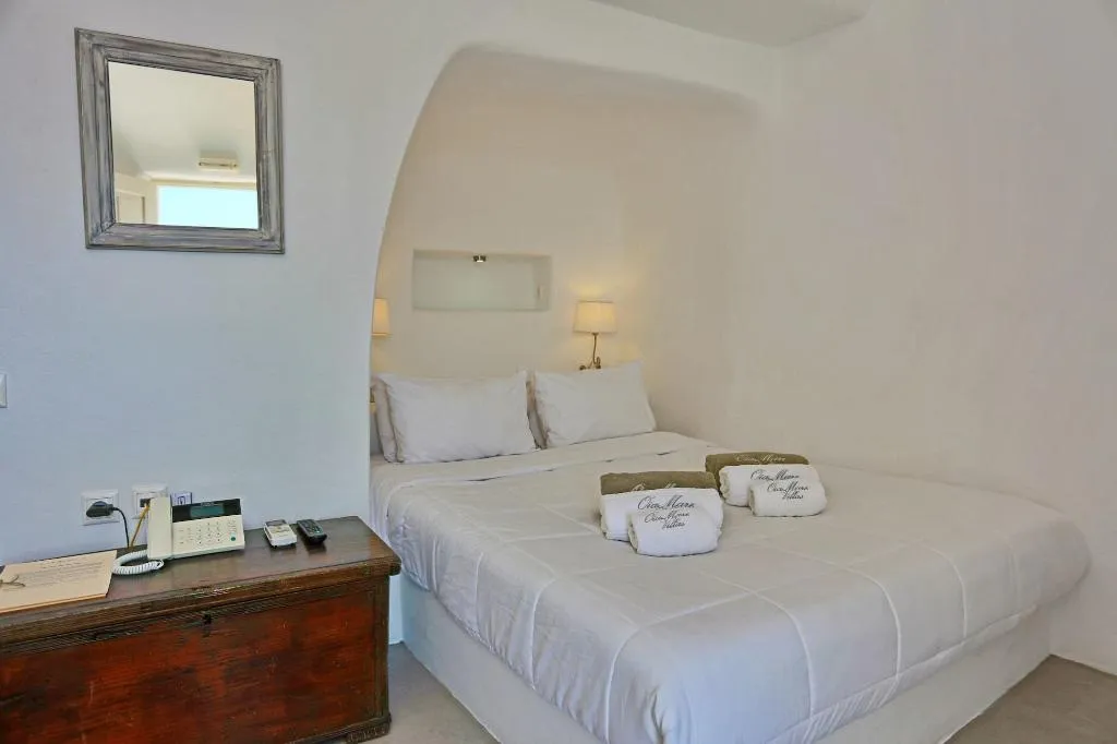 Room, Oia Mare Villas, Santorini