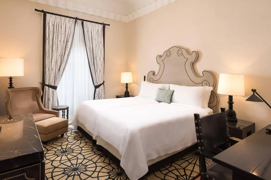 Room, Alfonso XIII, Seville