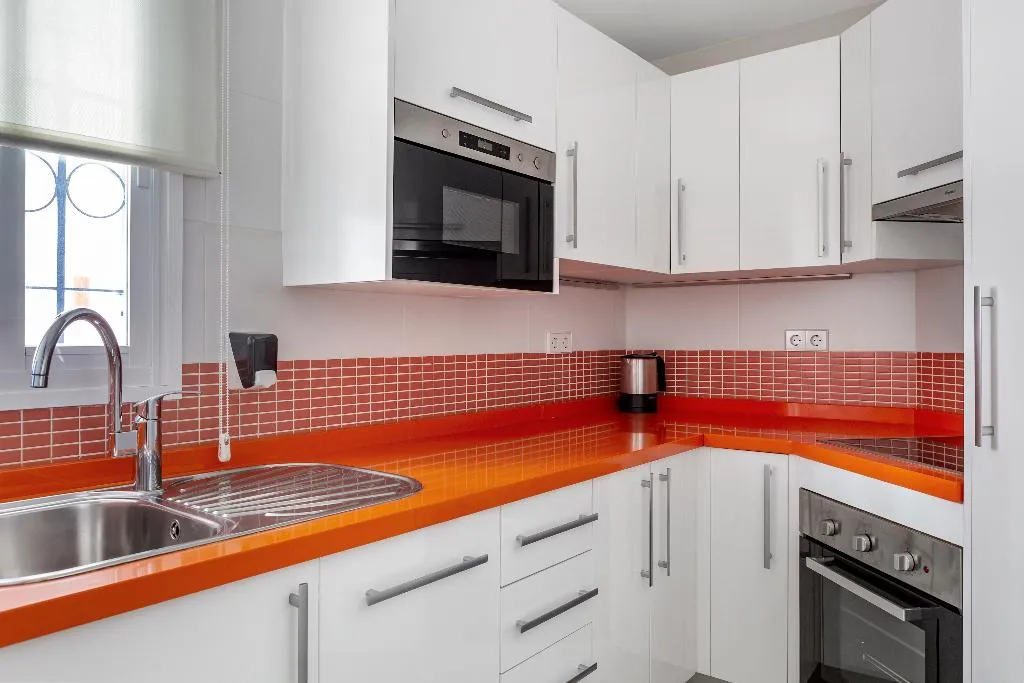 APARTMENT CAPACITY 6 TWO BEDROOMS Room, Sahara Sunset, Costa Del Sol