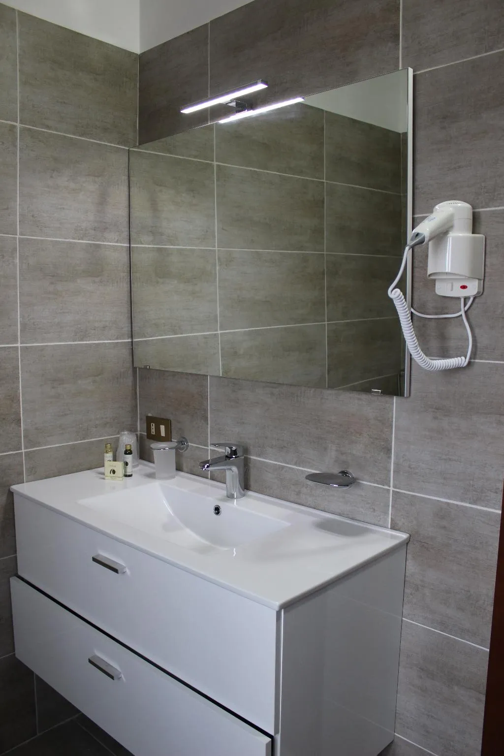 APARTMENT CAPACITY 6 TWO BEDROOMS Room, Poggio Degli Olivi (Appartamenti), Perugia