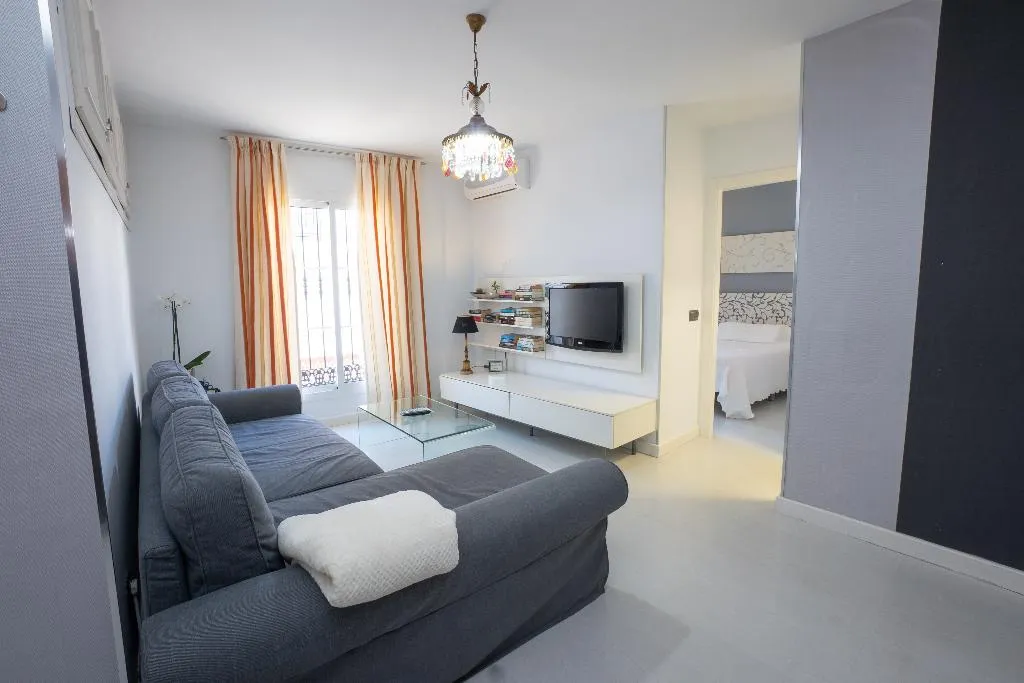 QUADRUPLE STANDARD Room, Abril, Costa Del Sol